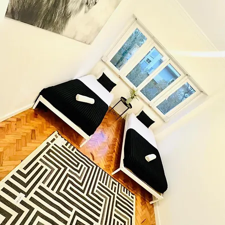 Crespo House Iii Fantastic D